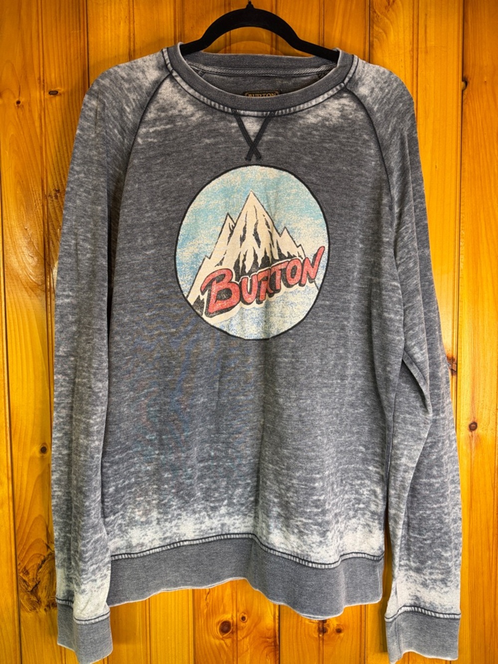 Burton Men's Retro Mountain Crew sweatshirt